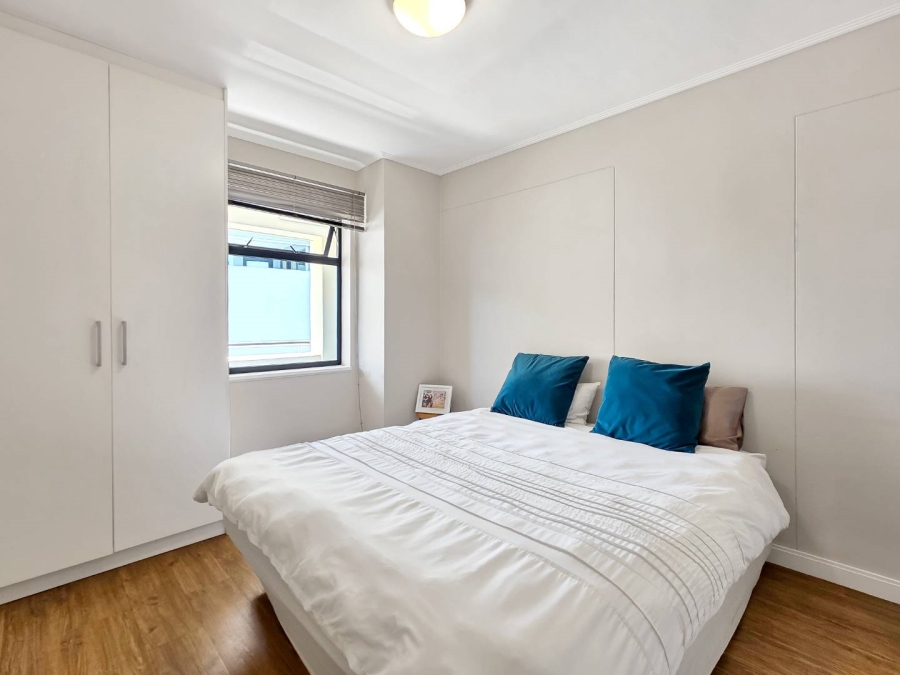 To Let 2 Bedroom Property for Rent in Vredehoek Western Cape